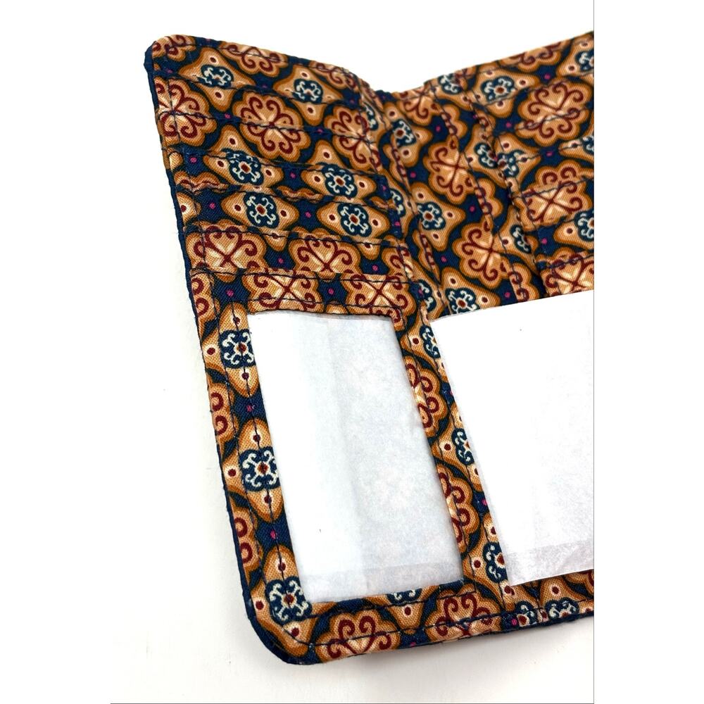 Vera Bradley Bunch of Bears Tab Wallet EXACT NWT 2025 Teddy Bears Blue Red - Picture 8 of 13